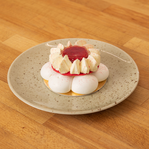 Pavlova s jahoda a citronovým krémem